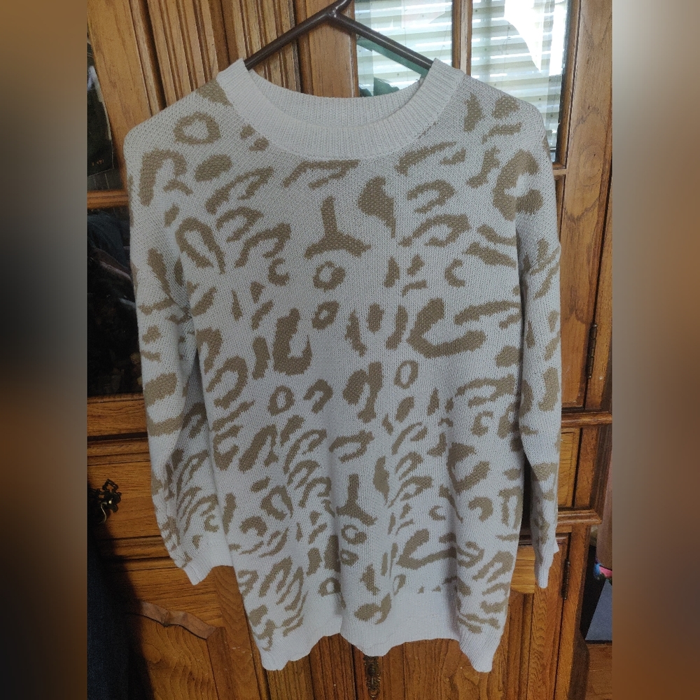 NSQTBA Womens Leopard Print Pullover Oversized Crew Neck Casual Knitted Sweater